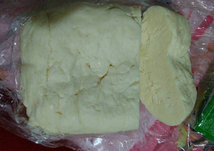Keju Mozarella kw, enak, tpi Texture mulurnya blm dapet,, :(
