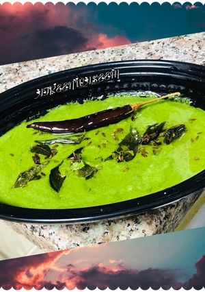 A picture of Coconut Mint chutney.