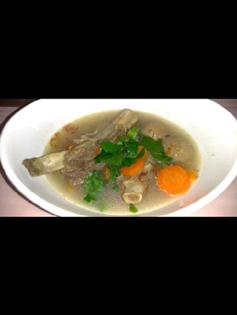 Cara Mudah Membikin Resep Sop Tulang Sapi Simple yang Sempurna Anti Ribet, Mantap