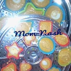 A picture of Mom Nash Special Moi moi.
