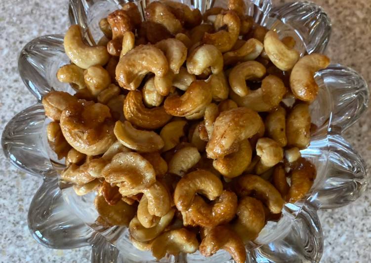 Recipe of Quick Honey roasted cashew nuts