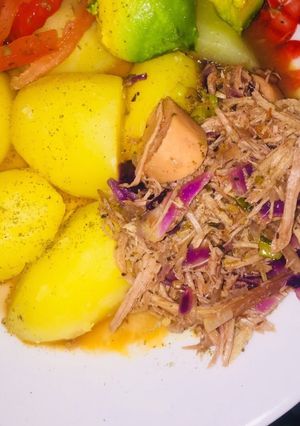 Una foto de Escabeche de lomo de cerdo al repollo