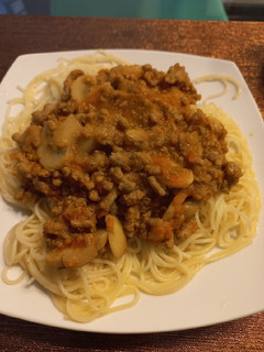 Una foto de Fideos con Salsa de Tomate y Champiñón