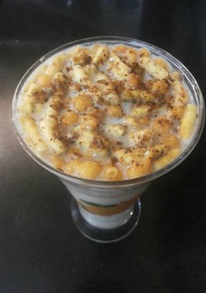 छाछ बूंदी और सेव के साथ (Buttermilk With Boondi And Sev recipe in hindi) रेसिपी मुख्य फोटो