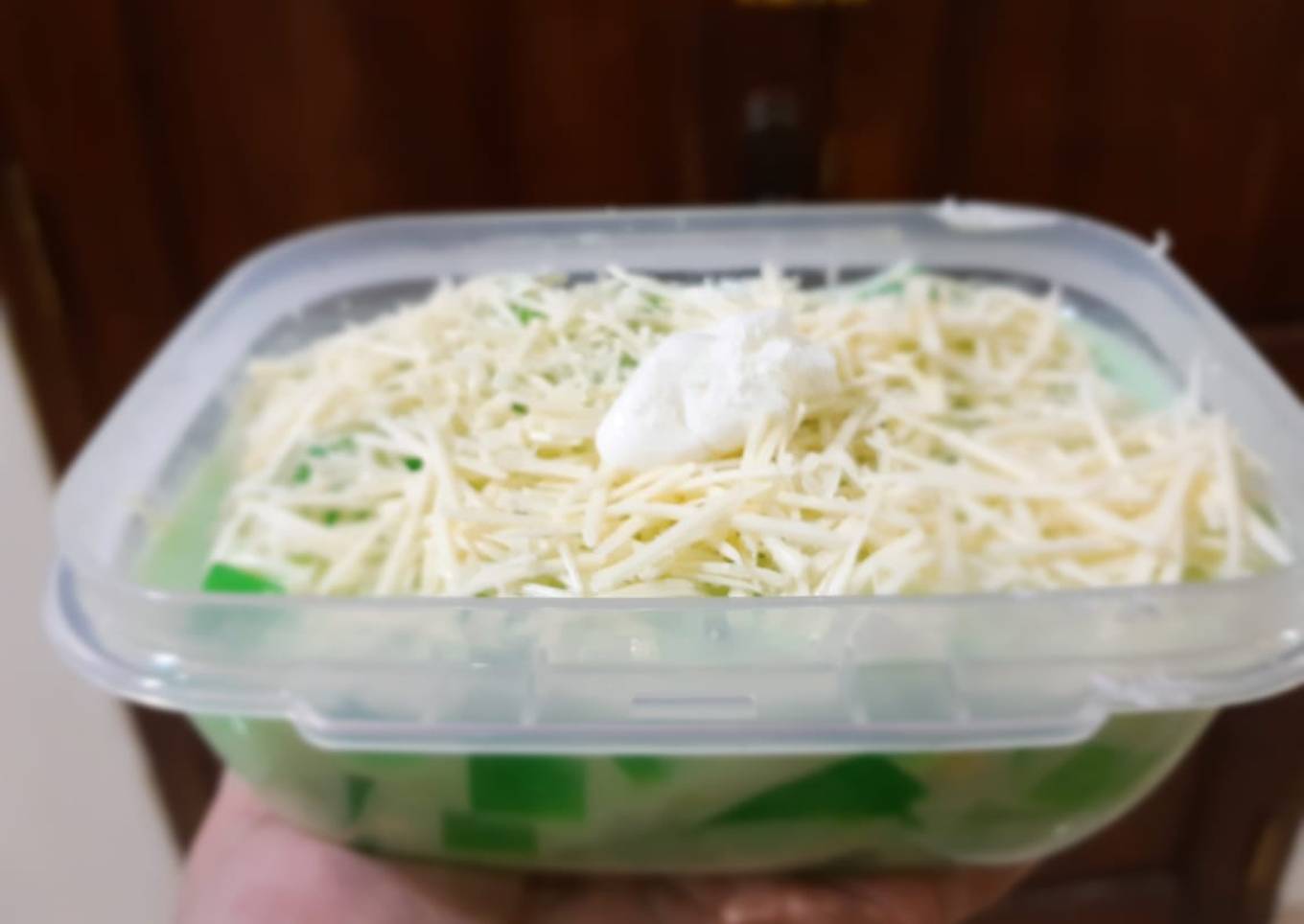Bolu Pandan Salad