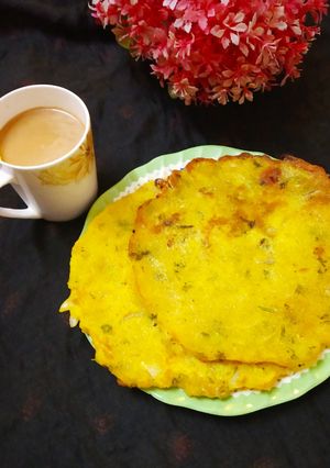 गोअन कांद्याची भाकरी (Goan Kandhachi Bhakhari Recipe In Hindi) रेसिपी मुख्य फोटो