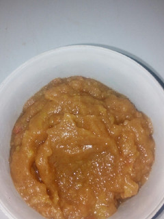 A picture of Home made apple sauce.