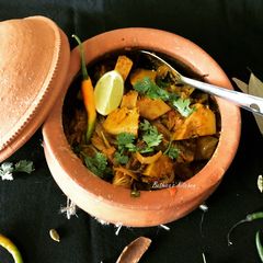 A picture of Champaran Handi Kathal (Raw Jackfruit Curry - Bihari style).