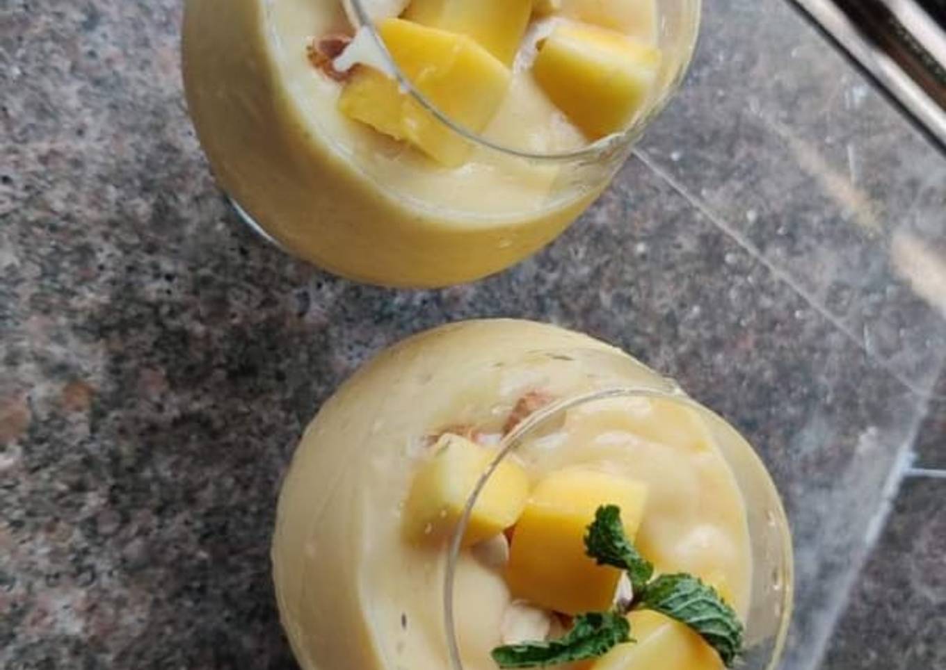 Mango milkshake