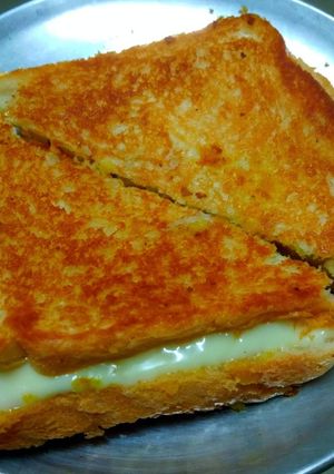 A picture of Toasted Cheese Sandwich.