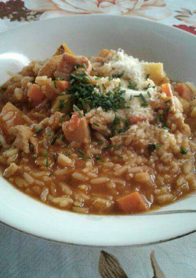 Una foto de Guiso de arroz con pollo