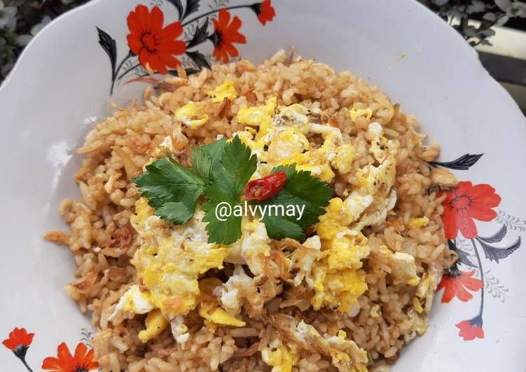 Nasi Goreng Teri Daun Jeruk