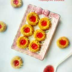 A picture of Thumbprint cookies.