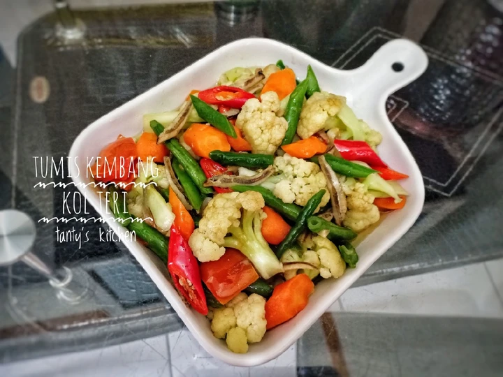 Cara Gampang Membikin Resep Tumis Kembang Kol Teri yang Bisa Manjain Lidah Anti Ribet, Mantap Sekali