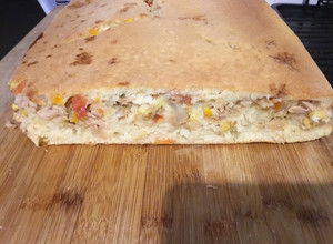 Una foto de Torta de atún con masa licuada