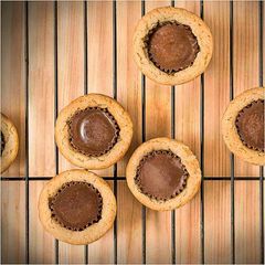 A picture of Peanut butter cup cookies.