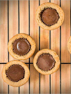 A picture of Peanut butter cup cookies.
