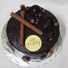 A picture of Dark Chocolate Truffle Cake.