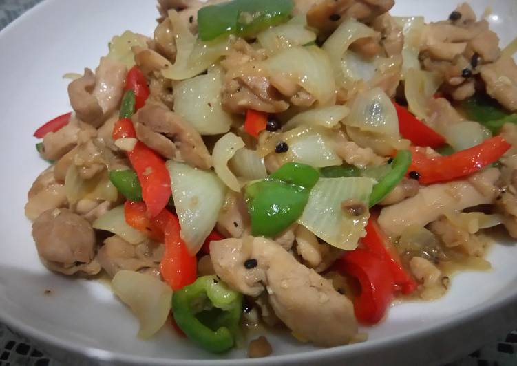 Resep Ayam  Bawang Paprika  Lada Hitam oleh Resyta Cookpad