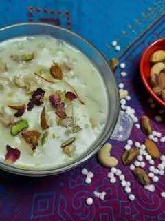 साबुदाणा खीर (Sabudana kheer recipe in marathi) रेसिपी चे मुख्य फोटो