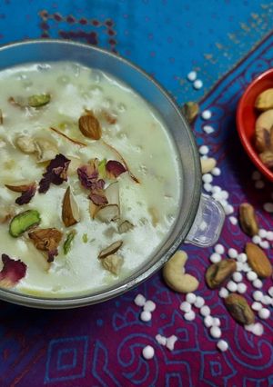 साबुदाणा खीर (Sabudana kheer recipe in marathi) रेसिपी चे मुख्य फोटो 