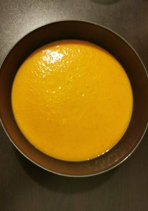 Une photo de Soupe légumes rôtis (butternut, poivrons) et lait de coco