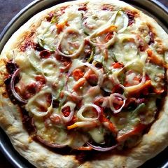 A picture of Cheddar Cheese Pizza.
