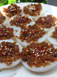 A picture of Steamed Rice Cake / Chwee Kueh.