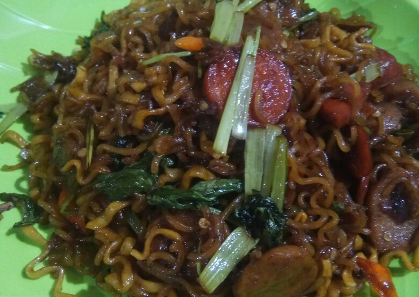 Mie goreng bakso