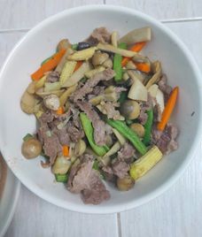 ngô bao tử xào cà rốt