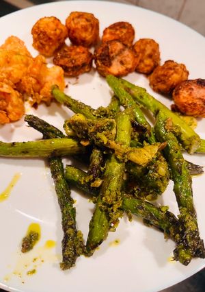 A picture of Pesto Asparagus.