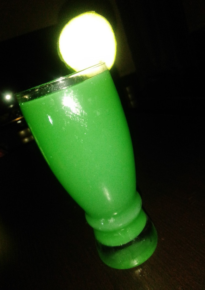 A picture of Cucumber, ginger and lemon juice 🍸.