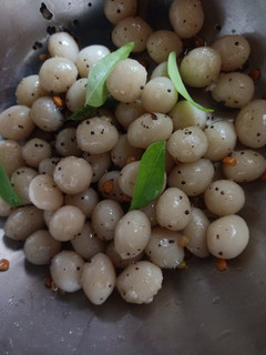 கோலி கொழுக்கட்டை(goli kolukattai recipe in tamil) செய்முறை முக்கிய புகைப்படம்