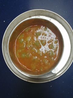 பீர்க்கங்காய் சாம்பார் (Peerkankaai sambar recipe in tamil) செய்முறை முக்கிய புகைப்படம்