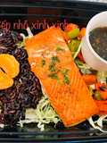 Brown Rice with Salmon and Garlic Butter Sauce