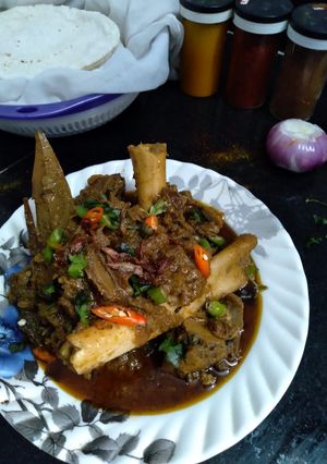 A picture of Bhuna gosht.