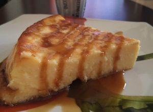 Foto principal de Tarta de Queso de la Viña con Toffee al Ron (San Sebastián Cheese)