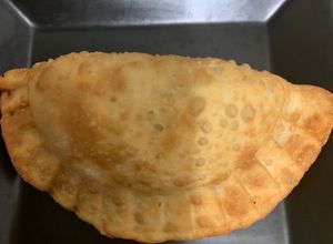 Una foto de Masa para empanadas fritas