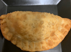Una foto de Masa para empanadas fritas