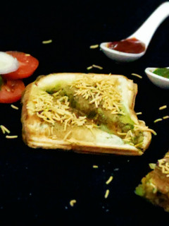 मसाला सैंडविच (masala sandwich recipe in hindi) रेसिपी मुख्य फोटो