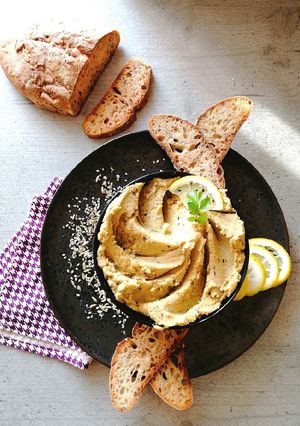 Фото Хумус с чёрным кунжутом.