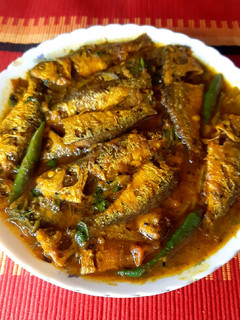 চাপিলা মাছ ভুনা রেসিপির প্রধান ছবি