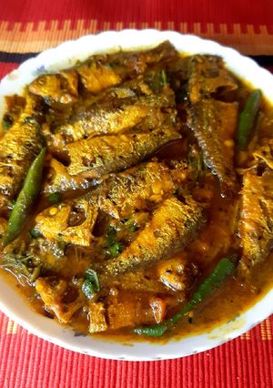 চাপিলা মাছ ভুনা রেসিপির প্রধান ছবি