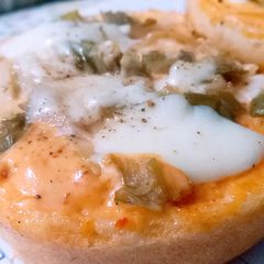 A picture of 10 min jhat phat pizza.