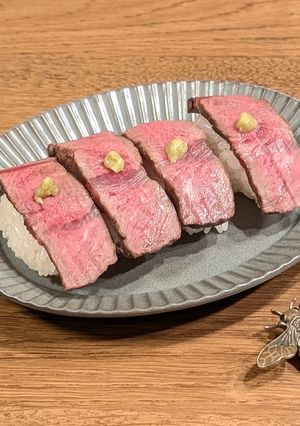 A picture of ★ Slow-cooked beef Sushi (肉寿司 Meat-Sushi) ★.