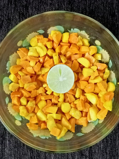 આથેલી હળદર (Atheli Haldar Recipe In Gujarati) રેસીપી મુખ્ય ફોટો