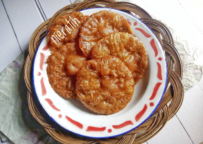 Kue Cucur