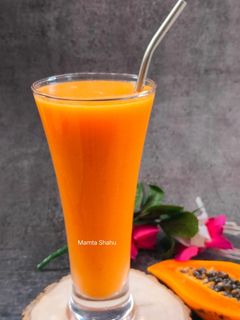 पपीते का ठंडा ठंडा जूस (Papaya Juice Recipe in Hindi) रेसिपी मुख्य फोटो
