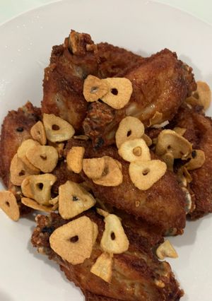 รูปของ ปีกไก่ทอดน้ำปลา สูตรกรอบข้างบ้านยังได้ยิน