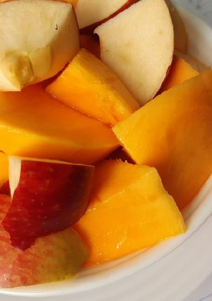 A picture of Mango and Apple Fruit Salad.